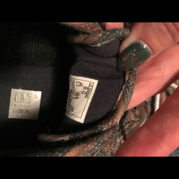 Vans - Picture 4 of 5